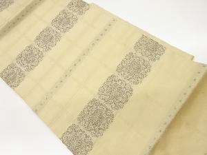 横段に華文模様織出し名古屋帯